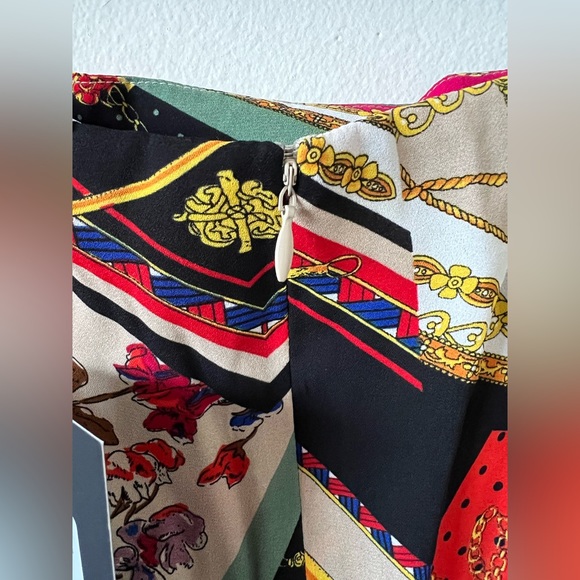 Patterned Trendy Mini Skirt Fashion Nova Size XL-L - Picture 5 of 5